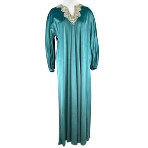 Vintage 70s LUCIE ANN Womens (M/L) Velour Night‎ Gown Gold Mobwife Glam Roper
